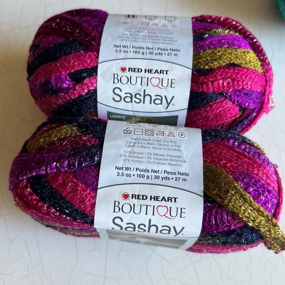 Red Heart Boutique Sashay BOHO Yarn 3.5 oz 30 Yards 2 Skein Mambo~NEW